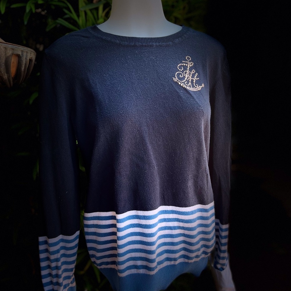 Sweater - Picture 2 of 3